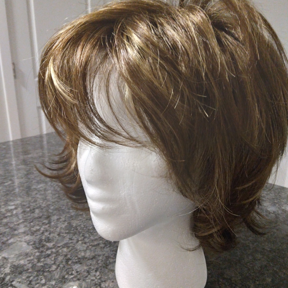 Noriko Sky (large cap) in Iced Mocha-R